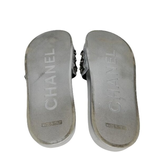 Chanel Metallic CC Chain Embellished Slides - Picture 8 of 9